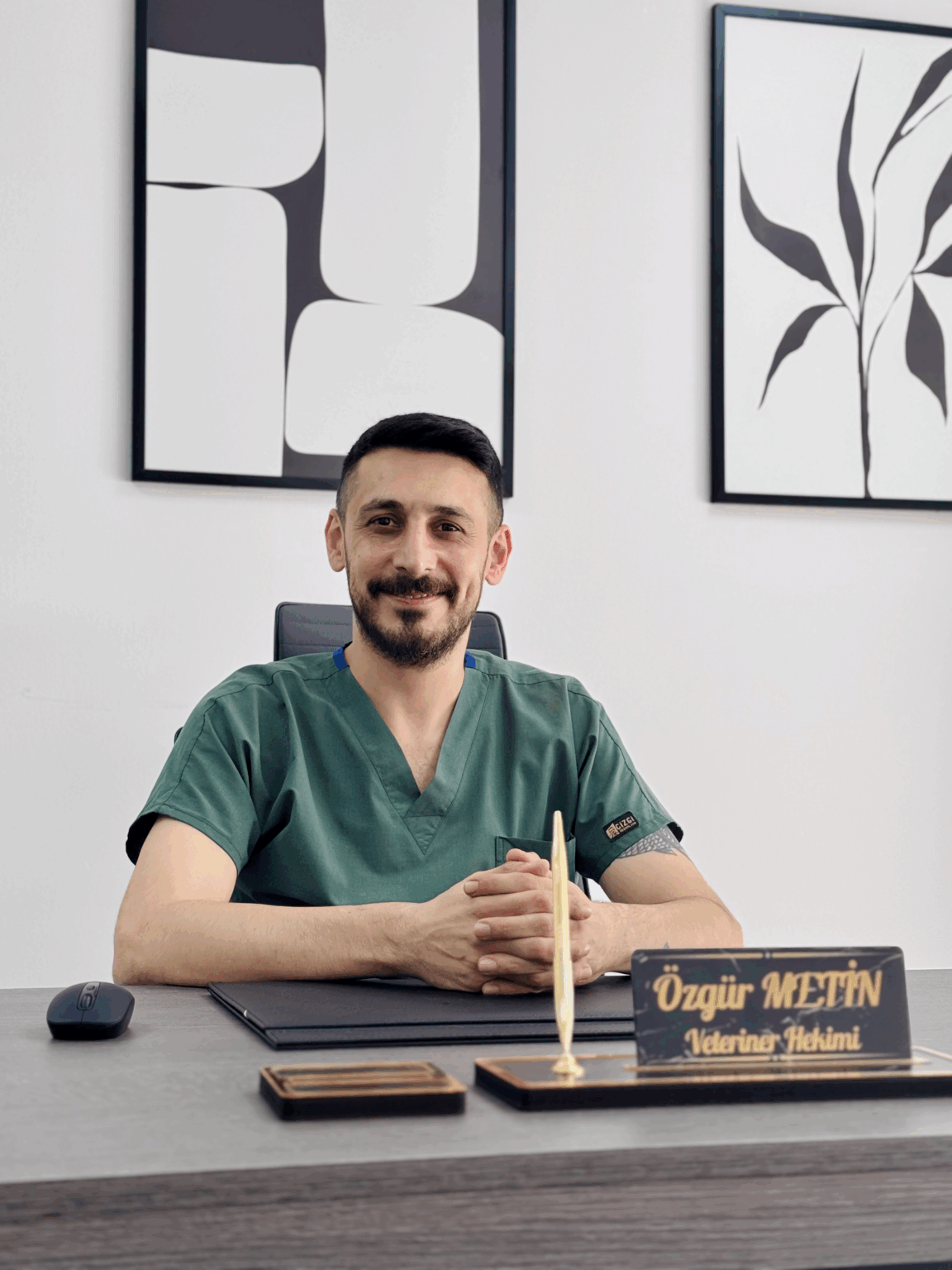 Veteriner Hekim Özgür Metin — Animalove Veteriner Polikliniği Başakşehir